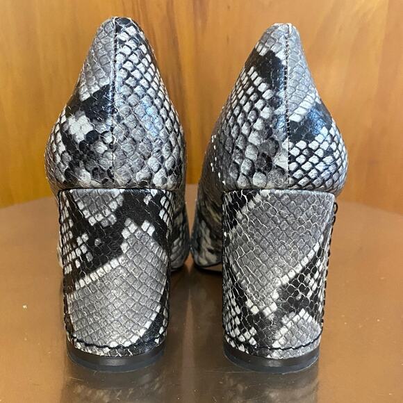 Snakeskin Patterned Women's Block Heels 4" Leather Soles Excellent Condition - Picture 3 of 8